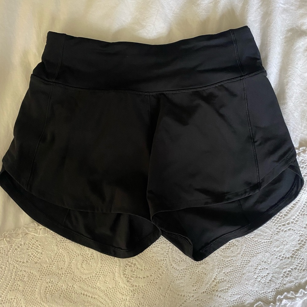 NWOT Lululemon Speed up shorts